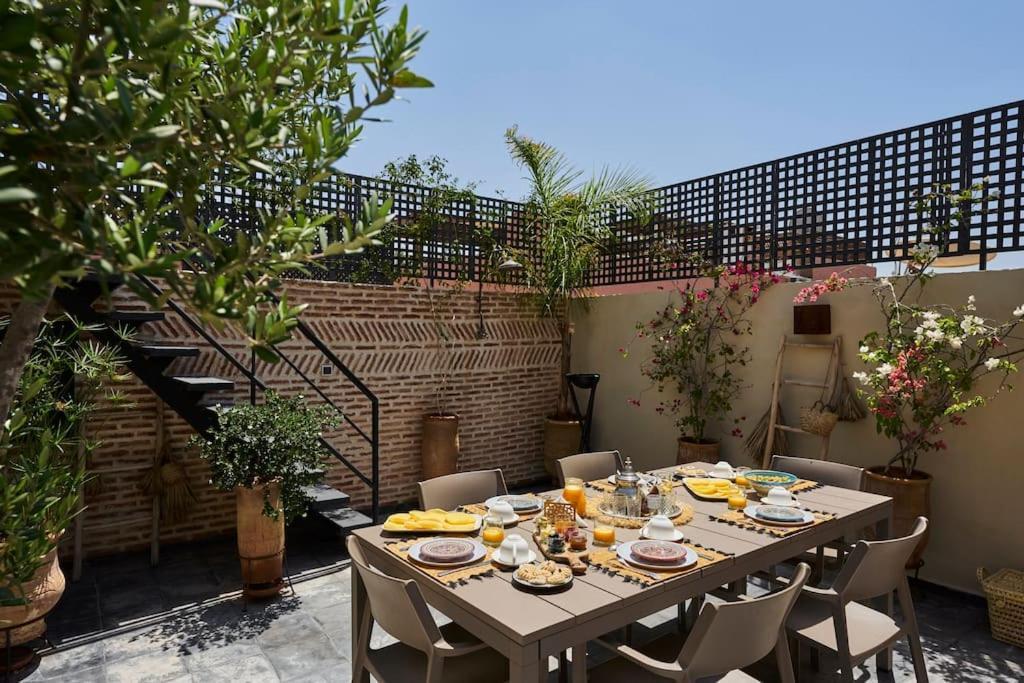 Riad Miloud En Exclusivite 10 P Au Coeur De La Medina Marrakesh Buitenkant foto