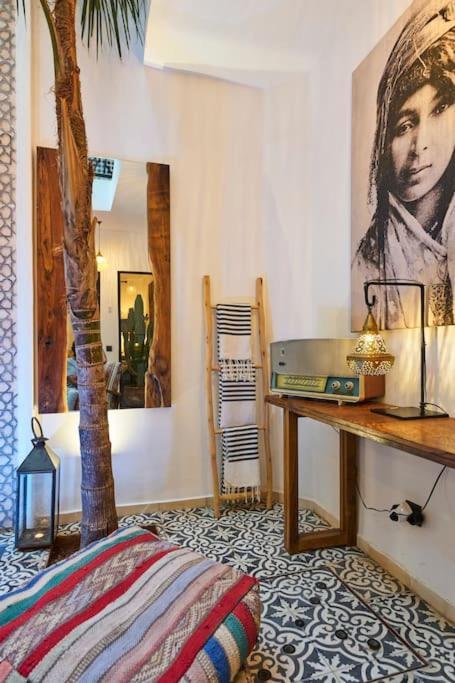 Riad Miloud En Exclusivite 10 P Au Coeur De La Medina Marrakesh Buitenkant foto