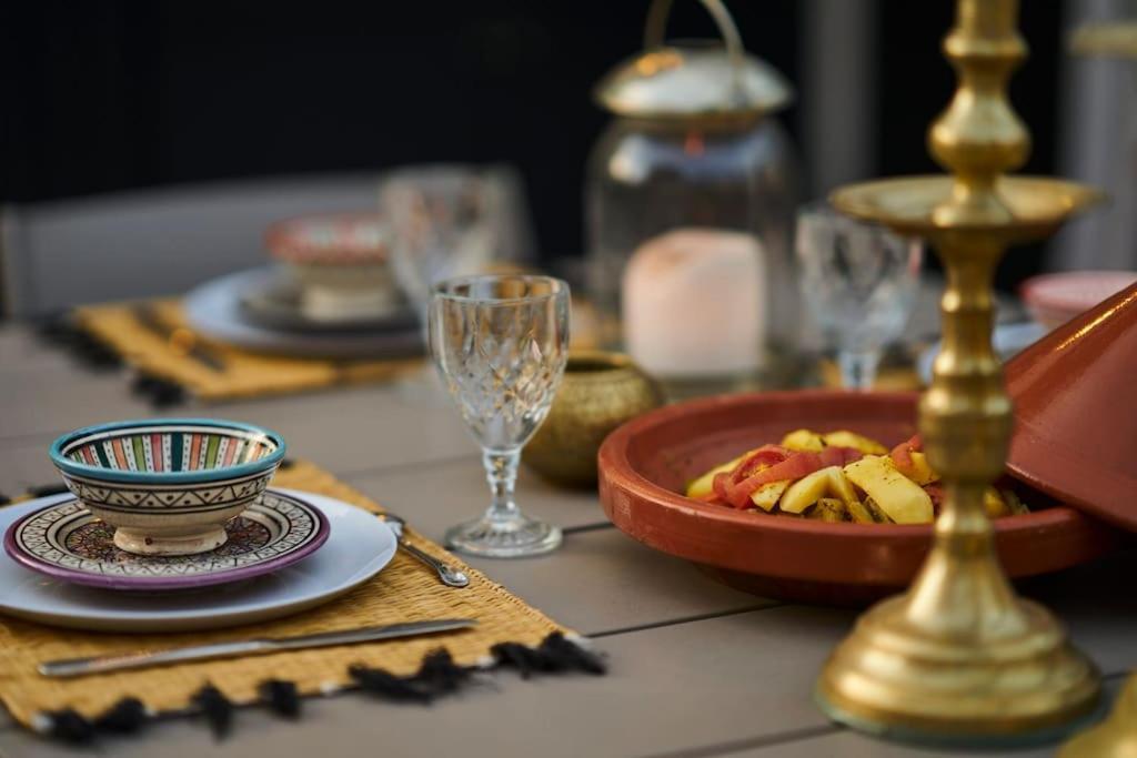 Riad Miloud En Exclusivite 10 P Au Coeur De La Medina Marrakesh Buitenkant foto